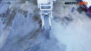 移動(dòng)破碎篩分設(shè)備,邁科路建筑廢料處理移動(dòng)破碎站