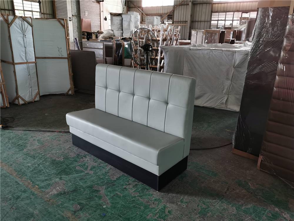 甜品店長(zhǎng)條軟包座椅定做，廣州軟體家具加工廠專業(yè)服務(wù)
